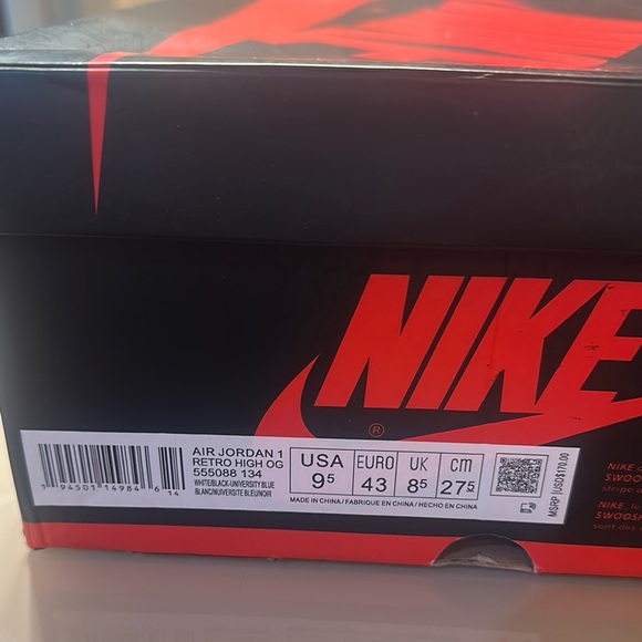 Nike Air High-Top Sneakers in Blue and White - Picture 3 of 8